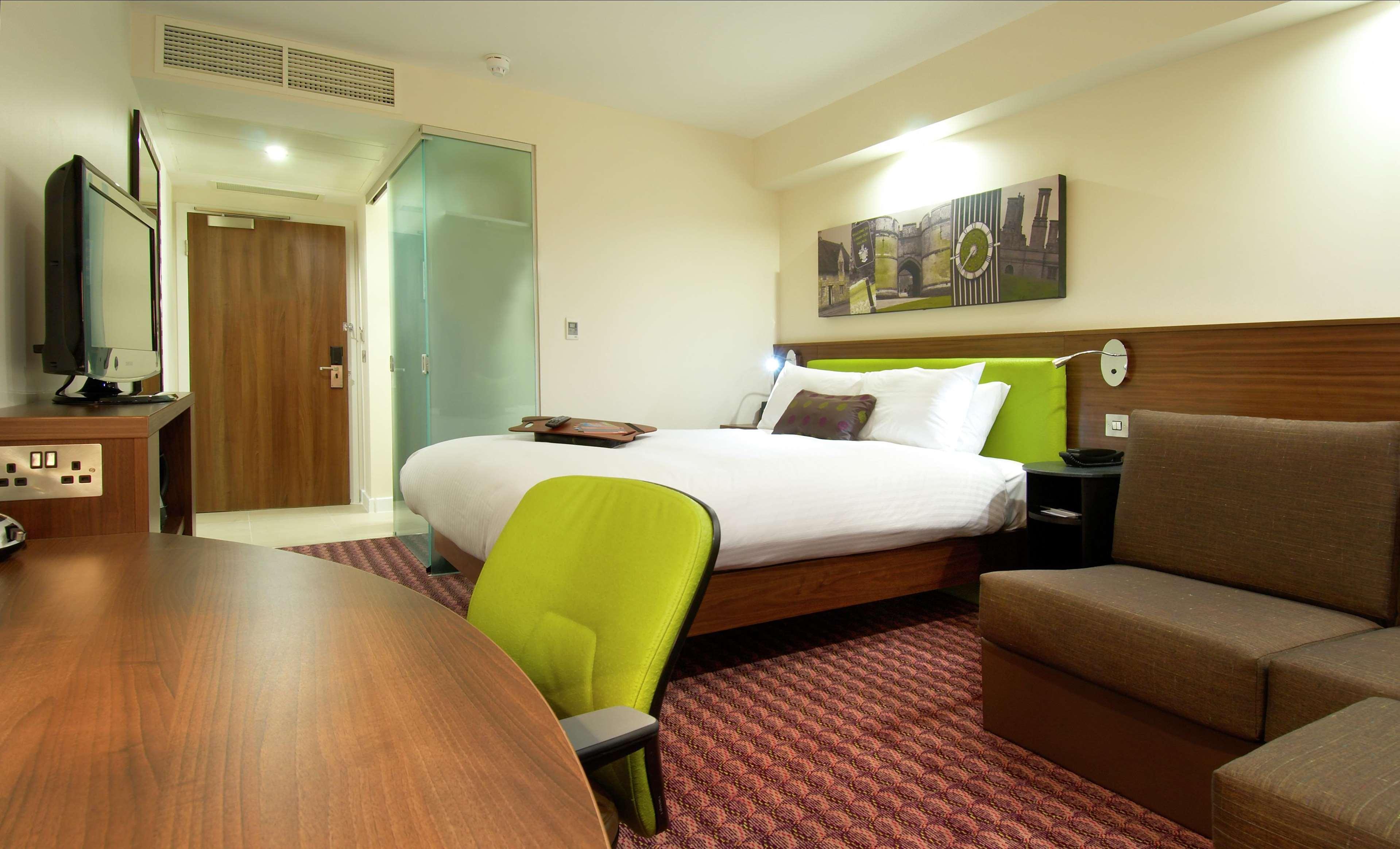 מלון Hampton By Hilton קורבי חדר תמונה
