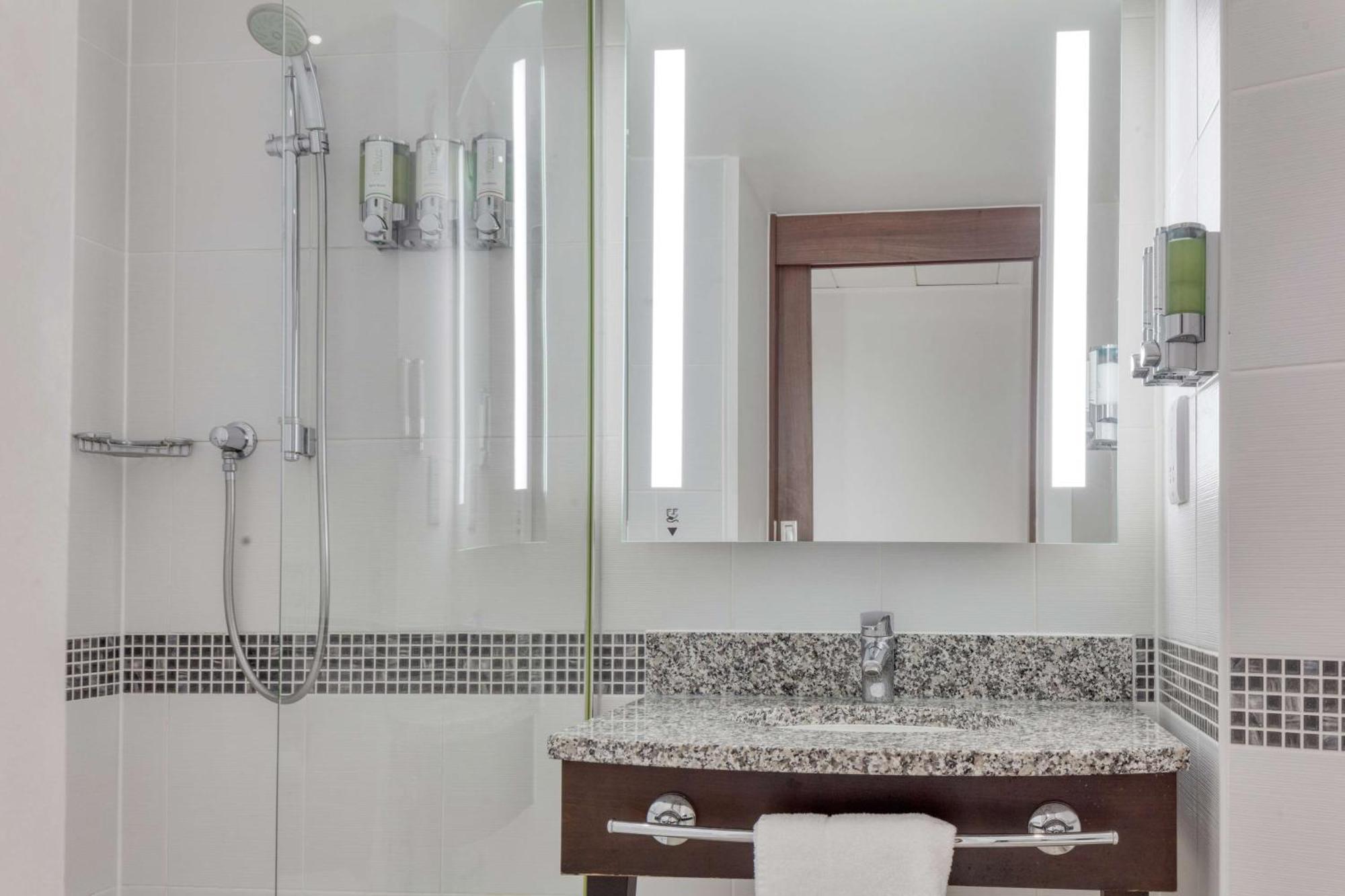 מלון Hampton By Hilton קורבי מראה חיצוני תמונה