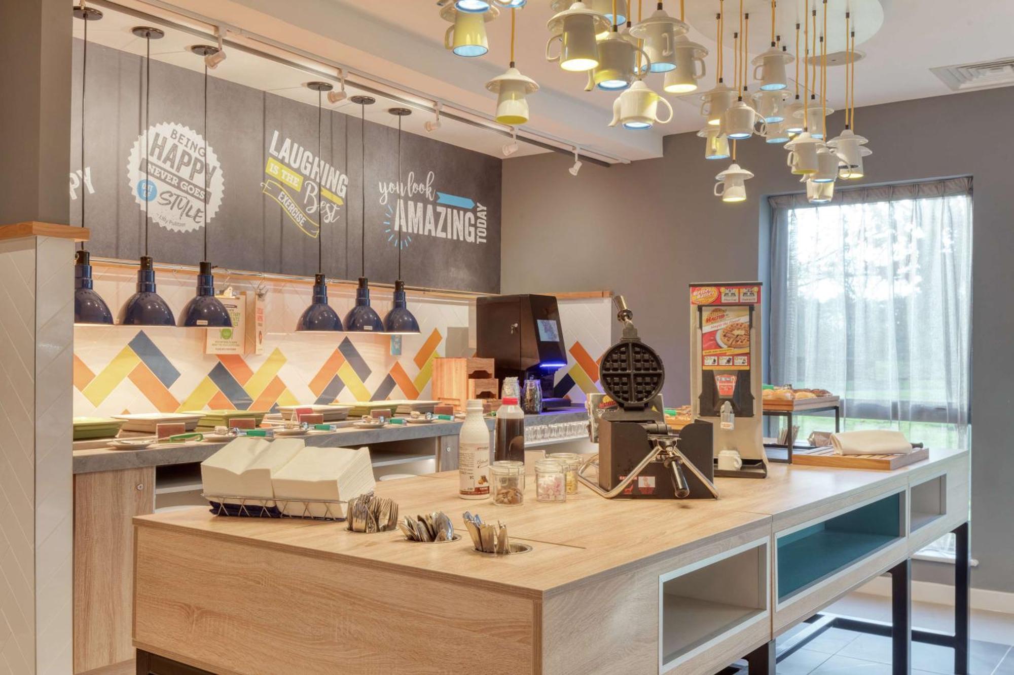 מלון Hampton By Hilton קורבי מראה חיצוני תמונה